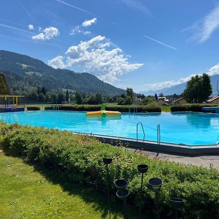 Sonnenchalet Mit Sauna Kotschach-Mauthen Luaran gambar